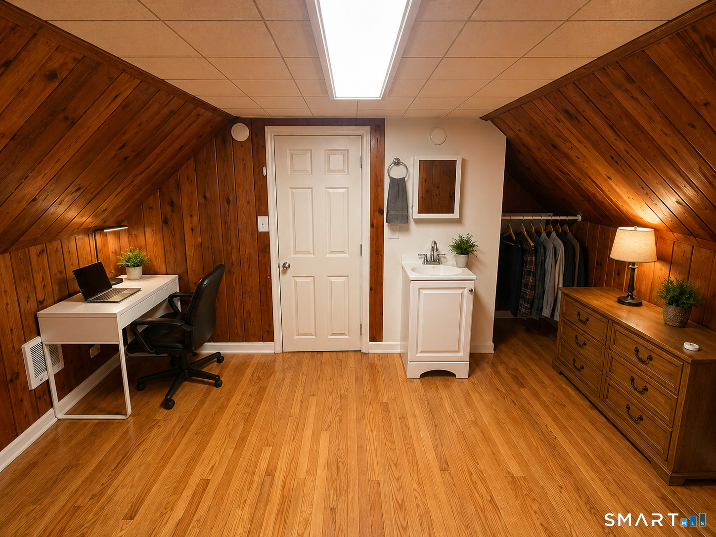 121 Pool Road North Haven CT 06473