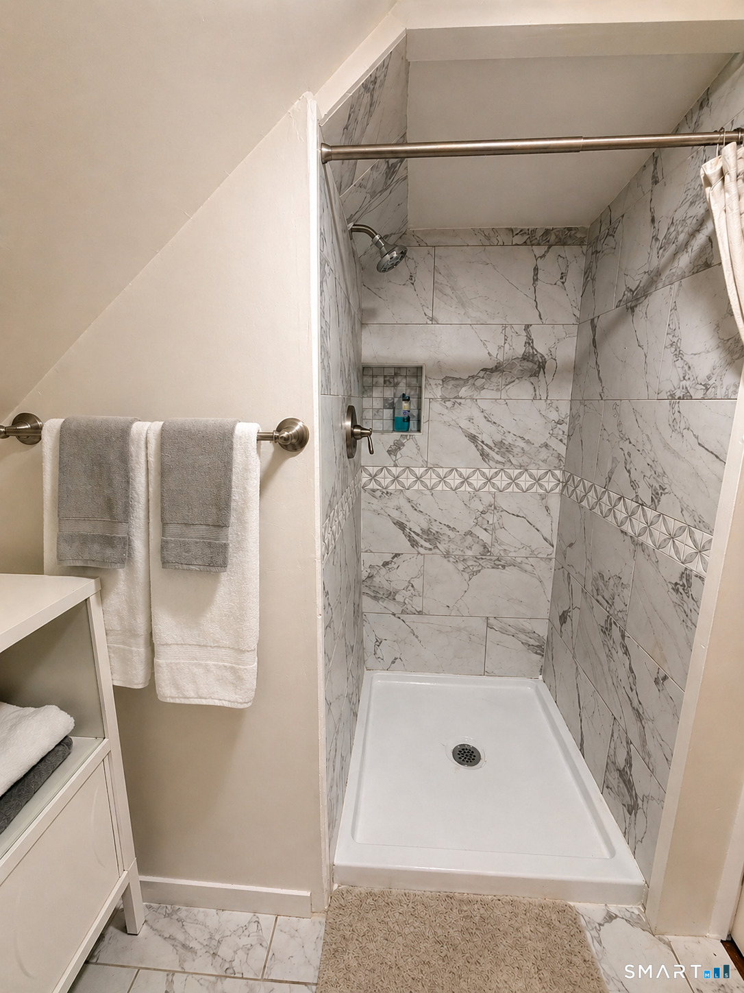 121 Pool Road North Haven CT 06473