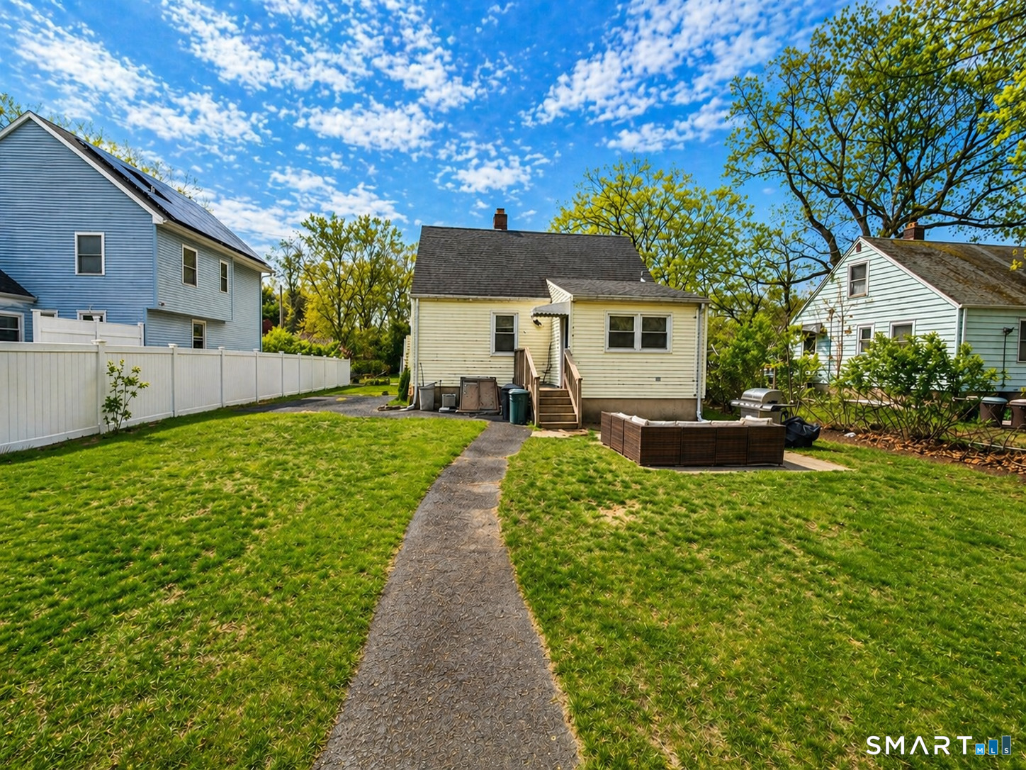 121 Pool Road North Haven CT 06473