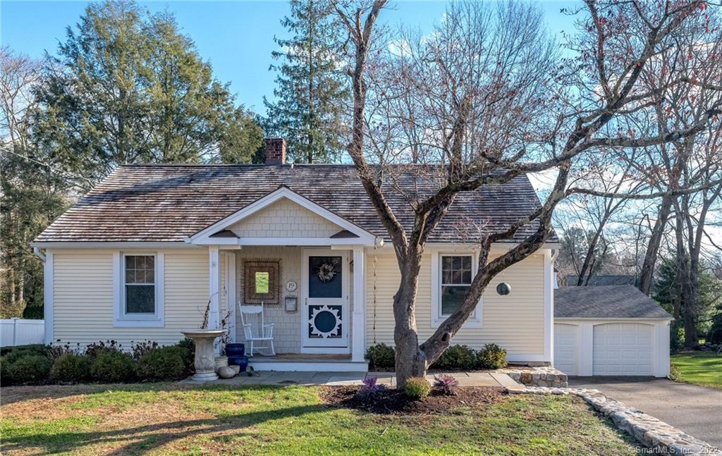 19 Parker Terrace Essex CT 06426