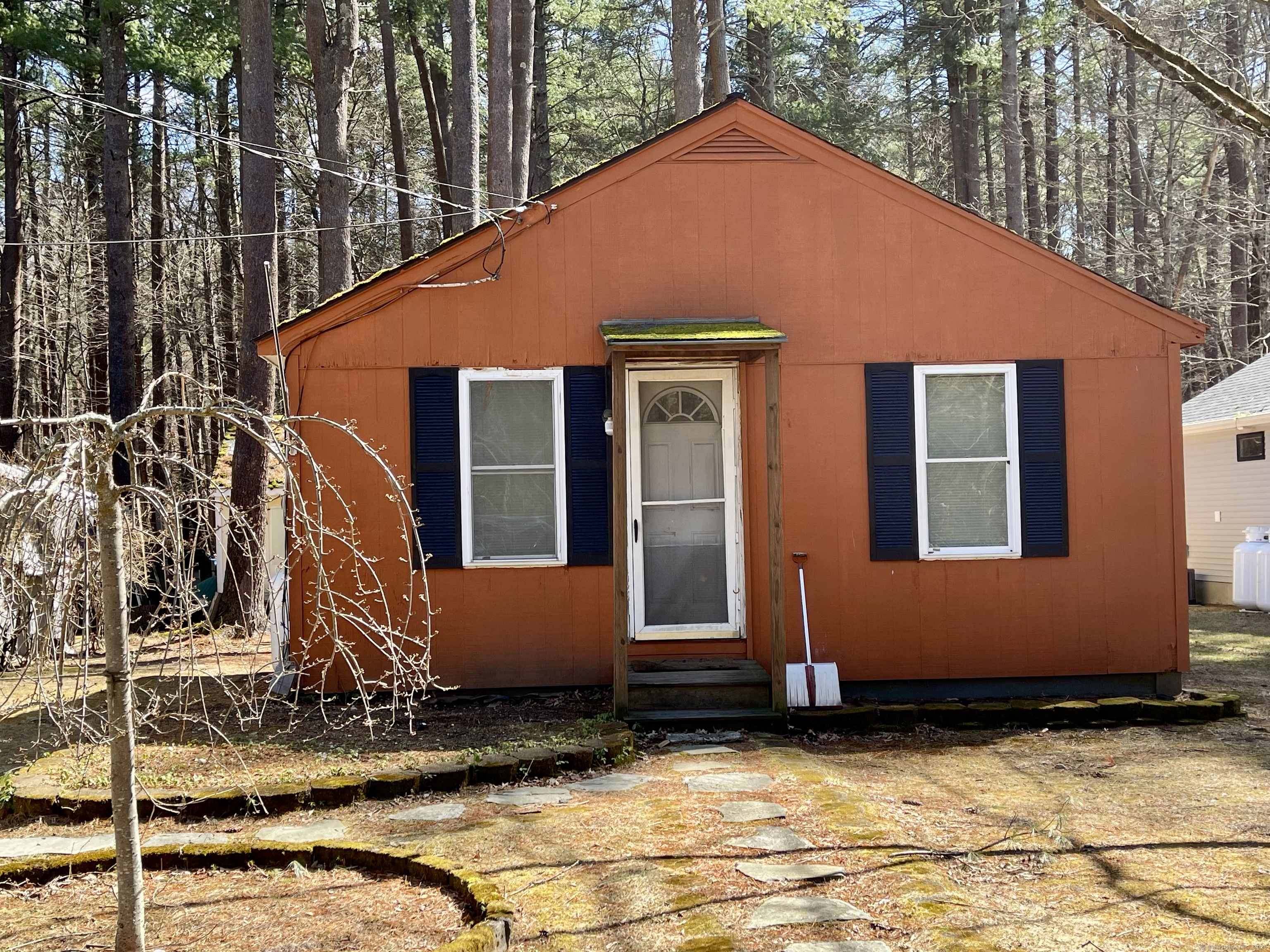 4 Weeks Lane Killingly CT 06241