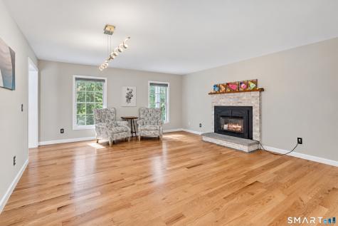 14 Spinnaker Road Waterford CT 06385