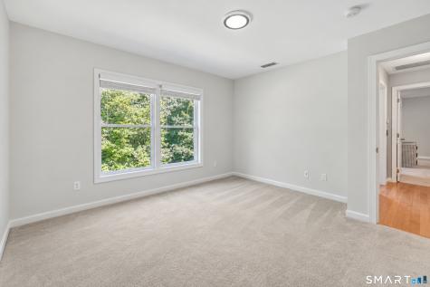 14 Spinnaker Road Waterford CT 06385