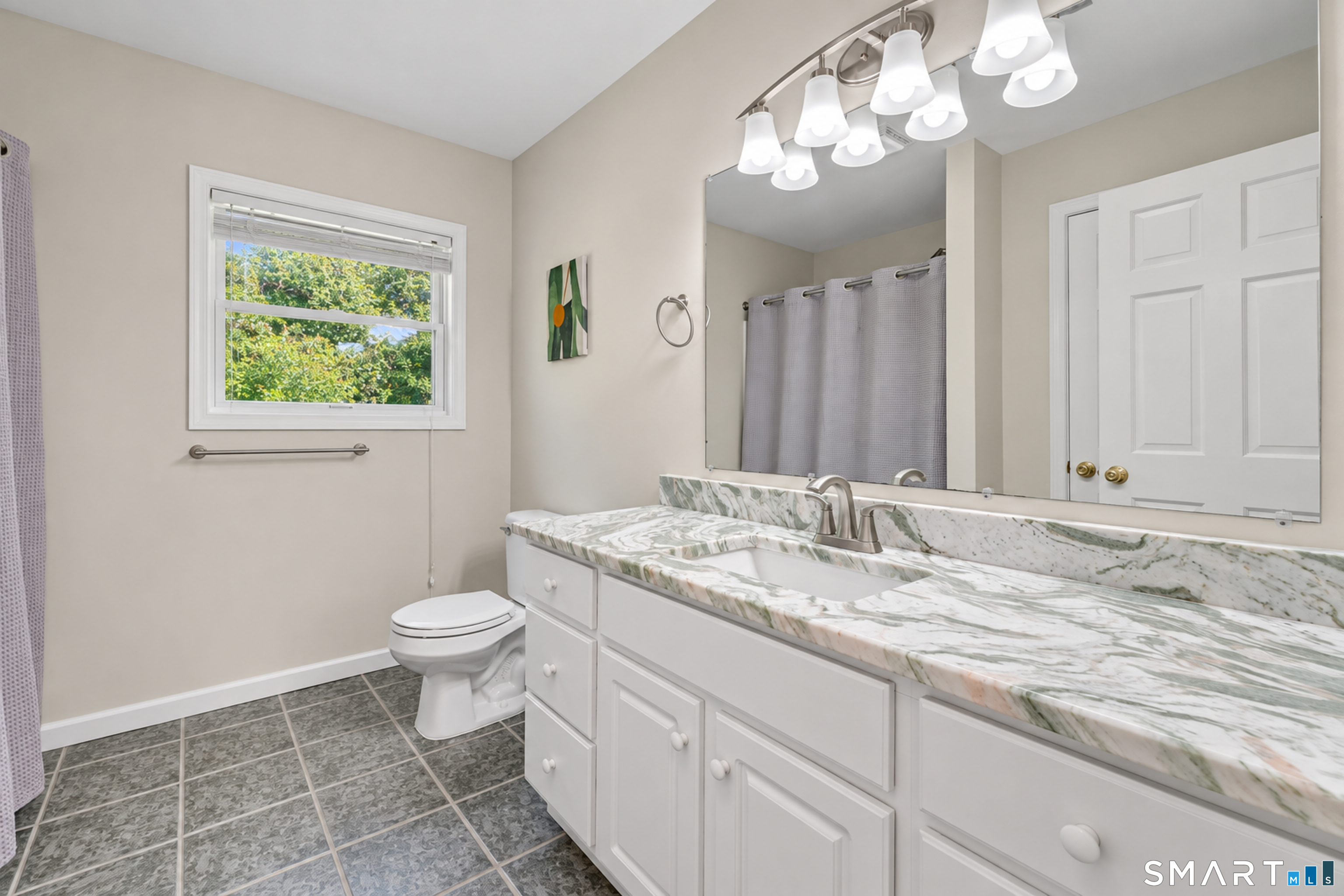 14 Spinnaker Road Waterford CT 06385
