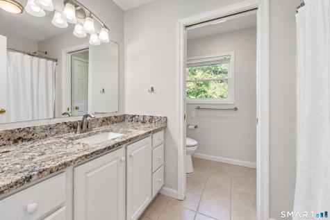 14 Spinnaker Road Waterford CT 06385