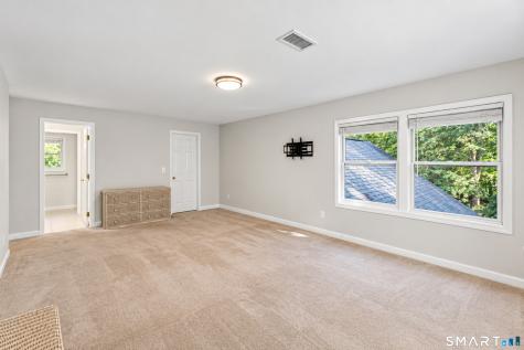 14 Spinnaker Road Waterford CT 06385