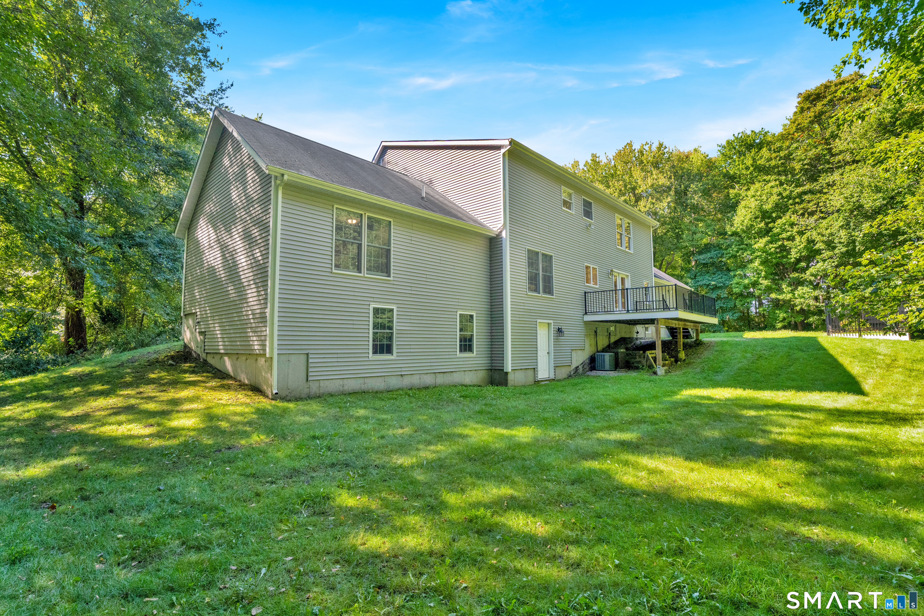 14 Spinnaker Road Waterford CT 06385