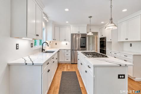 14 Spinnaker Road Waterford CT 06385