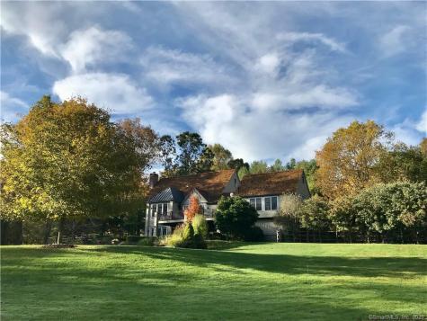 6 Guardhouse Drive Redding CT 06896