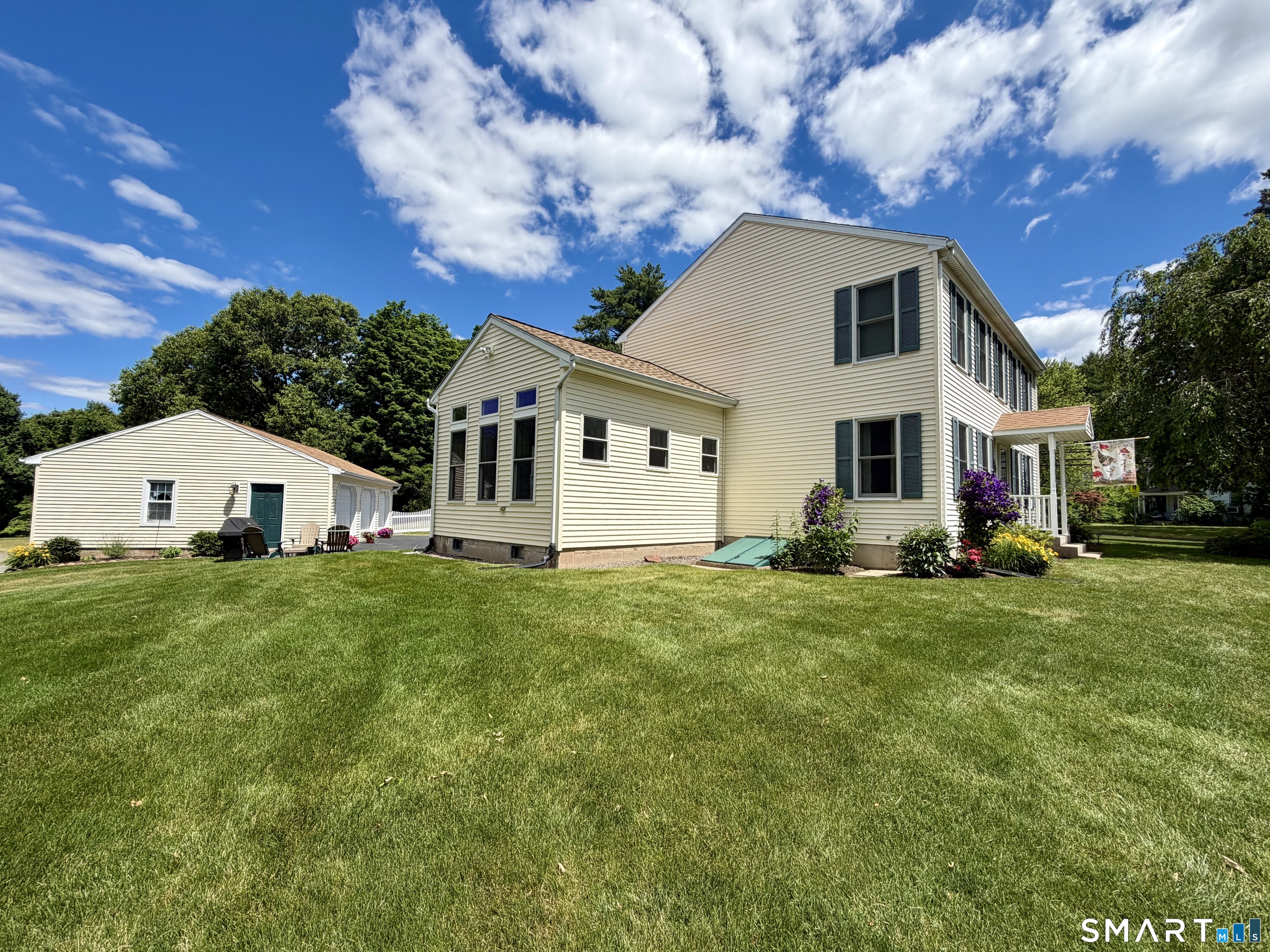 35 North Street Enfield CT 06082