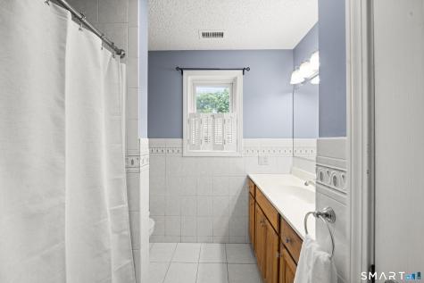35 North Street Enfield CT 06082