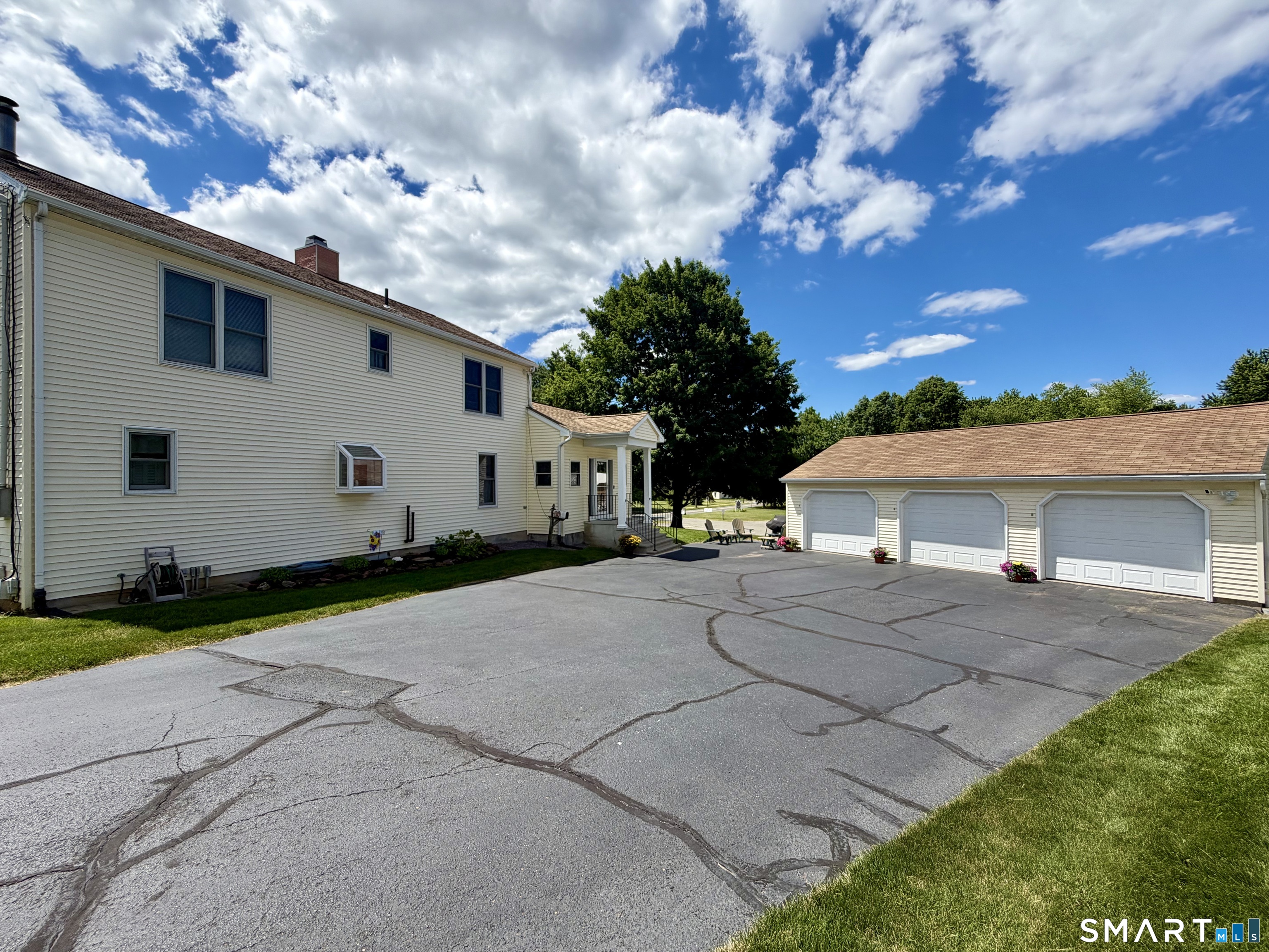 35 North Street Enfield CT 06082
