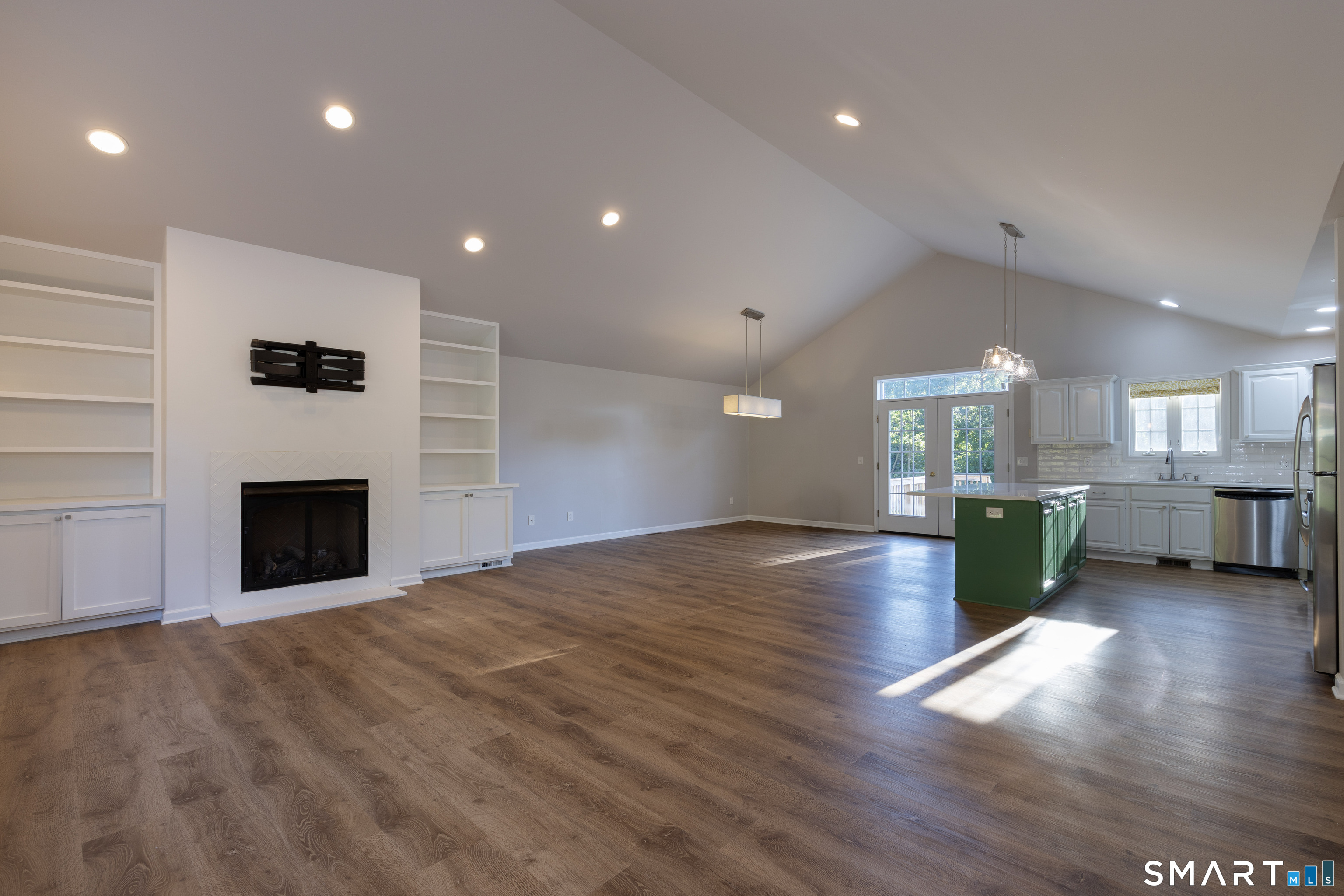 469 Bradley Street East Haven CT 06512