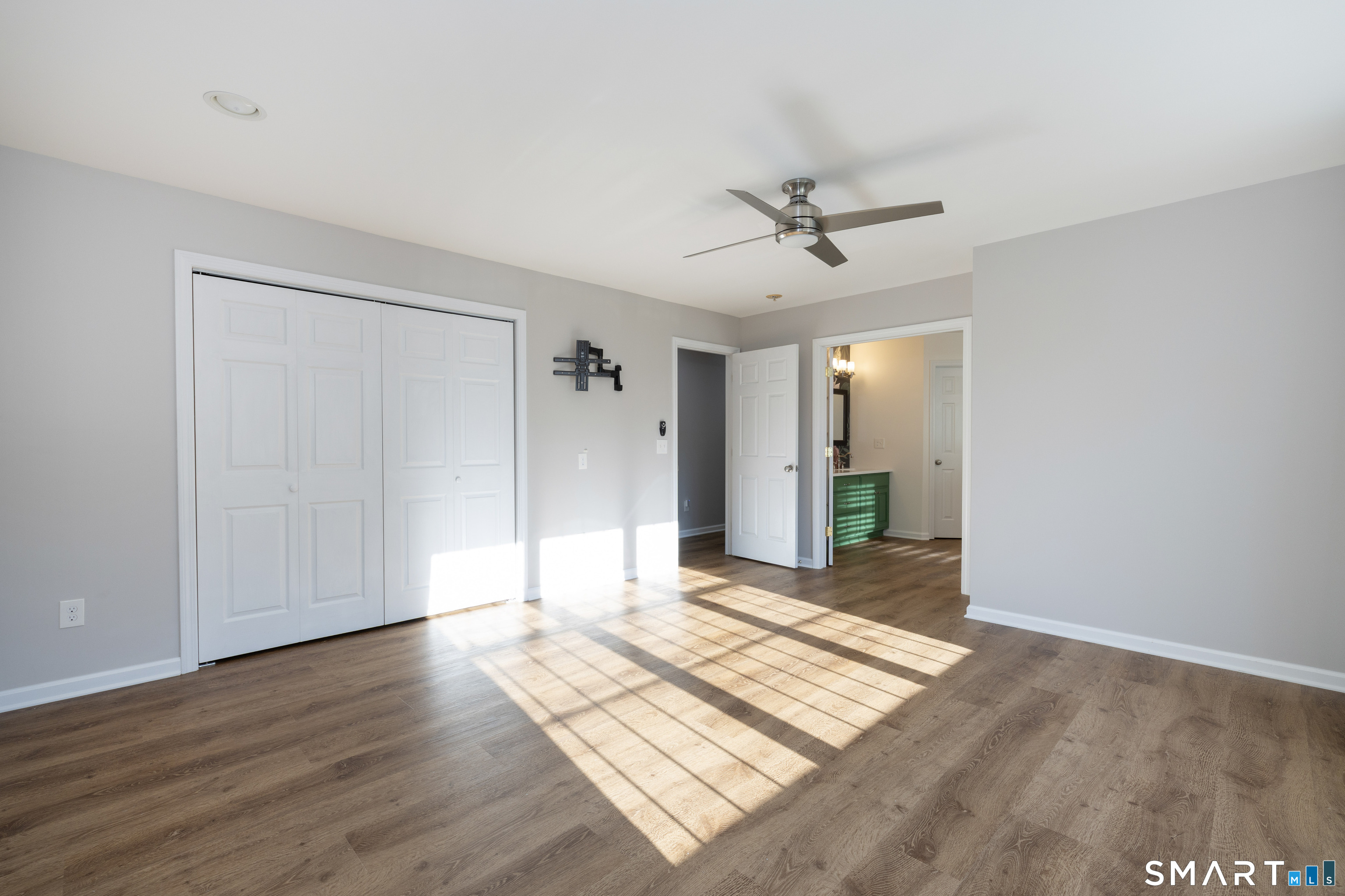 469 Bradley Street East Haven CT 06512