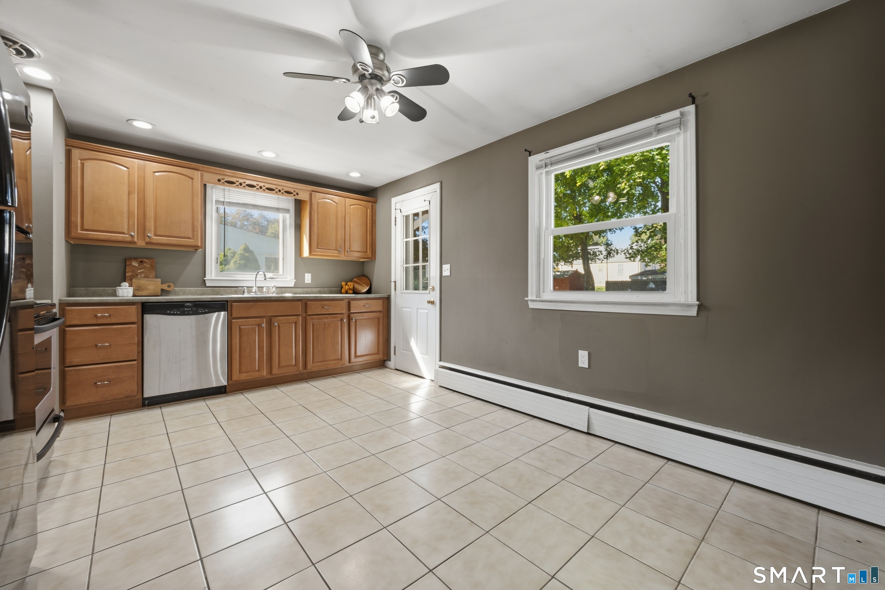 31 Ruth Ann Terrace Milford CT 06461