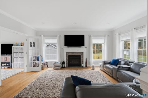 33 Tanbark Trail Farmington CT 06085