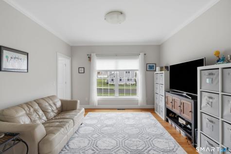 33 Tanbark Trail Farmington CT 06085