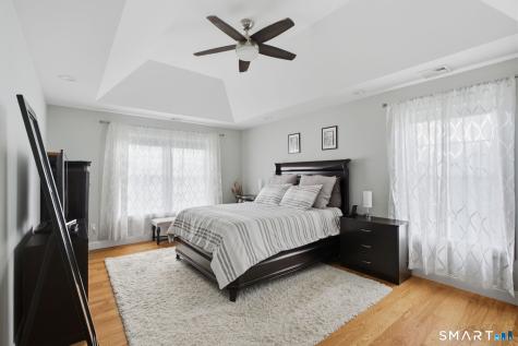 33 Tanbark Trail Farmington CT 06085