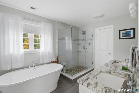 33 Tanbark Trail Farmington CT 06085