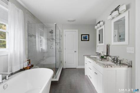 33 Tanbark Trail Farmington CT 06085