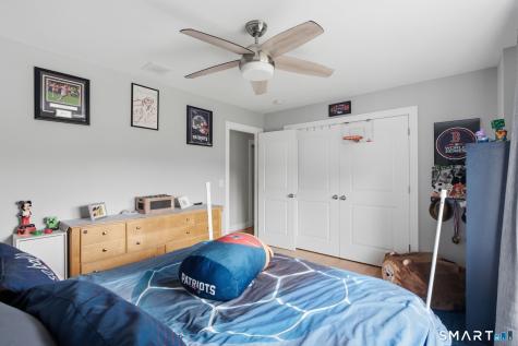 33 Tanbark Trail Farmington CT 06085