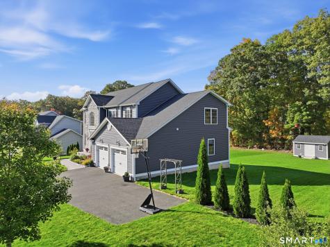33 Tanbark Trail Farmington CT 06085