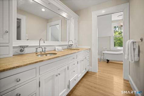 110 Sport Hill Road Redding CT 06896