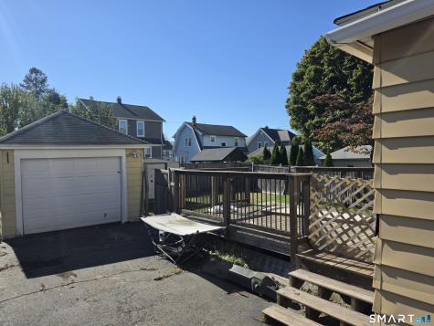 437 Woodstock Avenue Stratford CT 06614