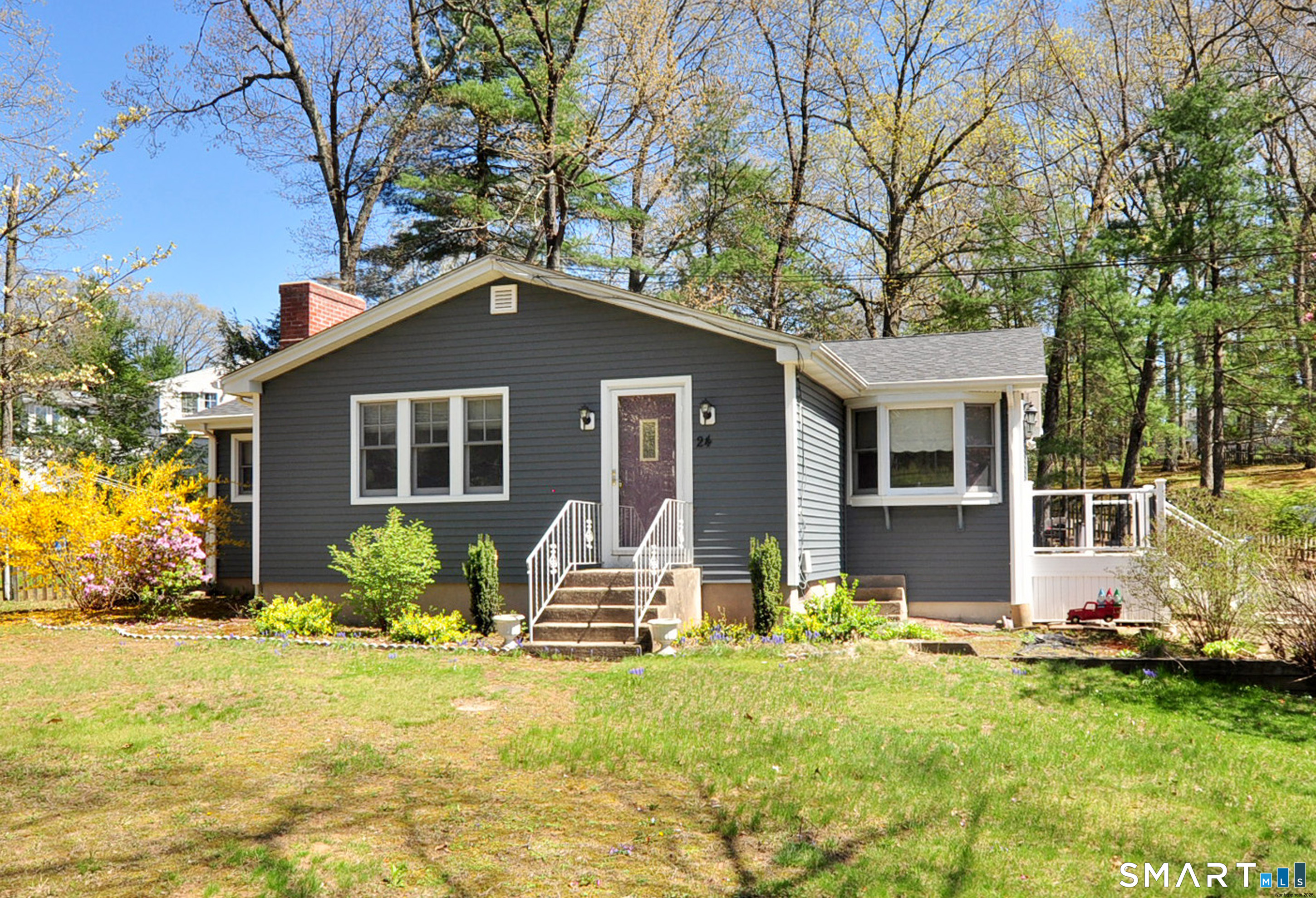 24 River Road Farmington CT 06085
