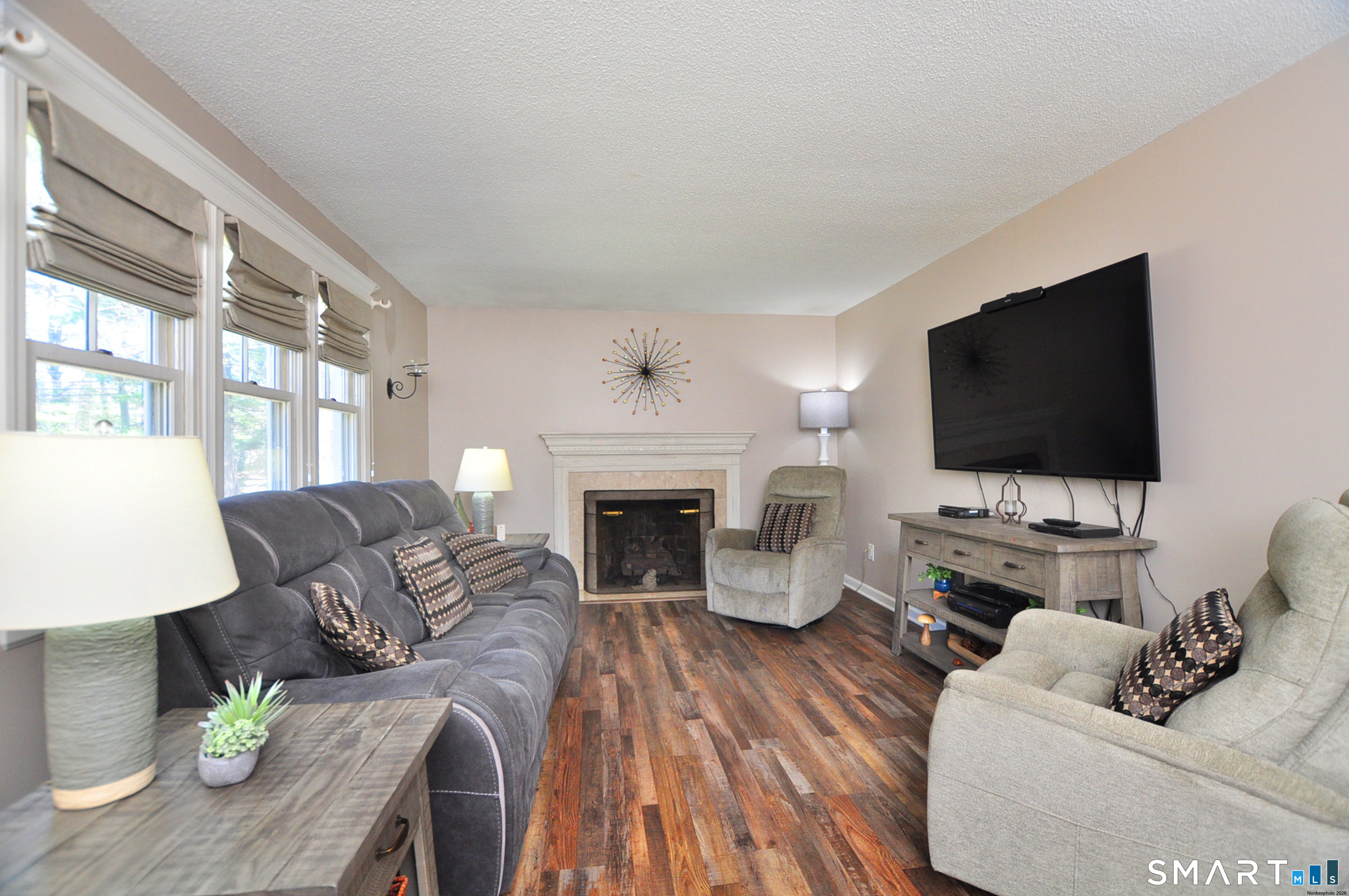 24 River Road Farmington CT 06085