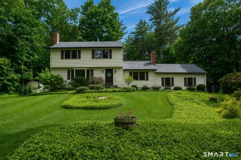 48 Quorn Hunt Road Simsbury CT 06092