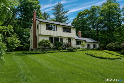 48 Quorn Hunt Road Simsbury CT 06092