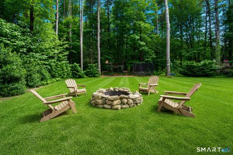 48 Quorn Hunt Road Simsbury CT 06092