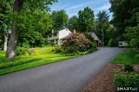 48 Quorn Hunt Road Simsbury CT 06092