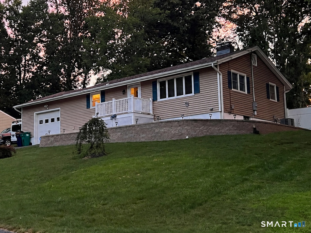 4 Gloria Avenue Seymour CT 06483