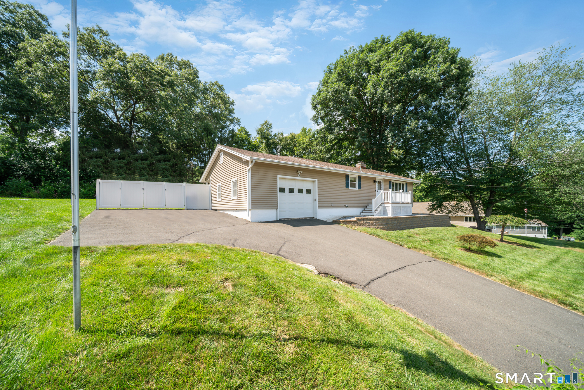 4 Gloria Avenue Seymour CT 06483