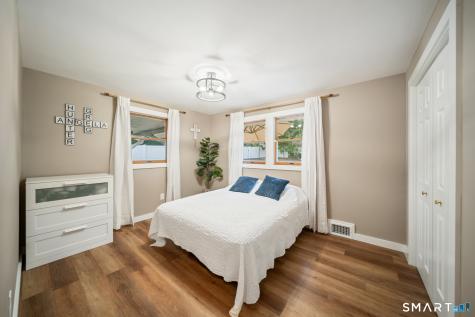 4 Gloria Avenue Seymour CT 06483