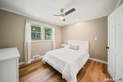 4 Gloria Avenue Seymour CT 06483