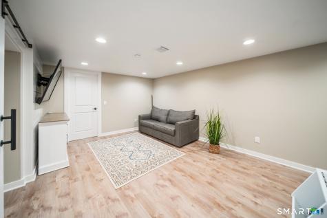 4 Gloria Avenue Seymour CT 06483