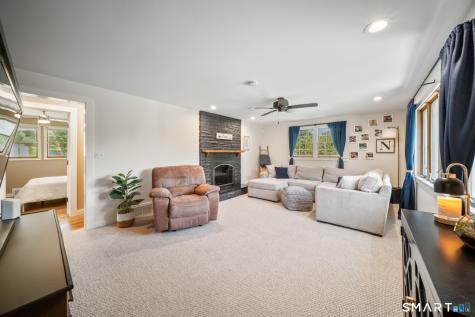 4 Gloria Avenue Seymour CT 06483