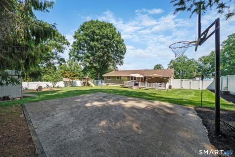 4 Gloria Avenue Seymour CT 06483