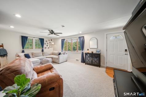 4 Gloria Avenue Seymour CT 06483