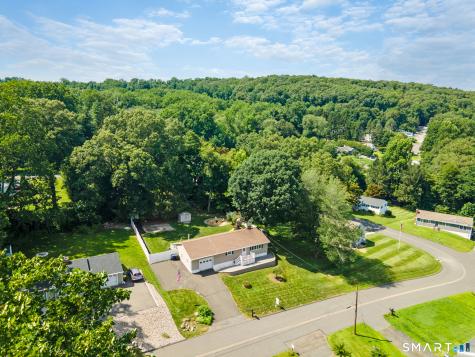 4 Gloria Avenue Seymour CT 06483