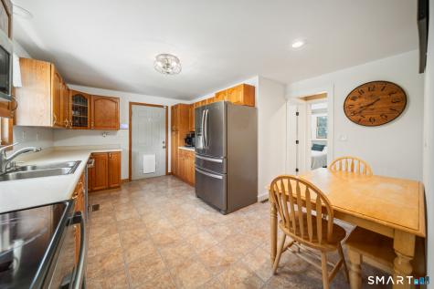 4 Gloria Avenue Seymour CT 06483
