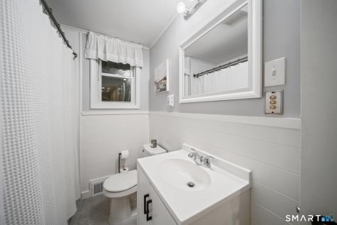 4 Gloria Avenue Seymour CT 06483