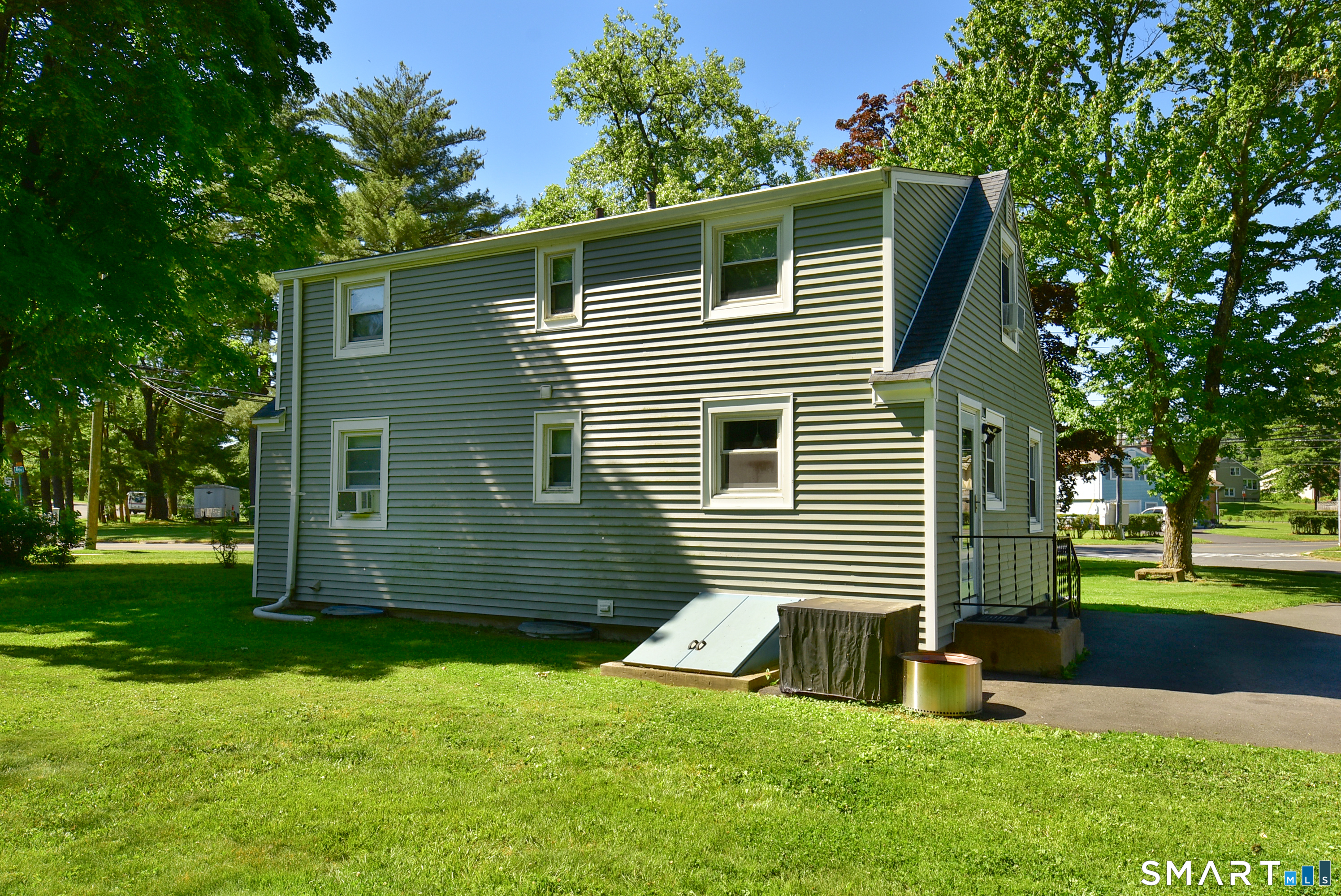 82 Rood Avenue Windsor CT 06095