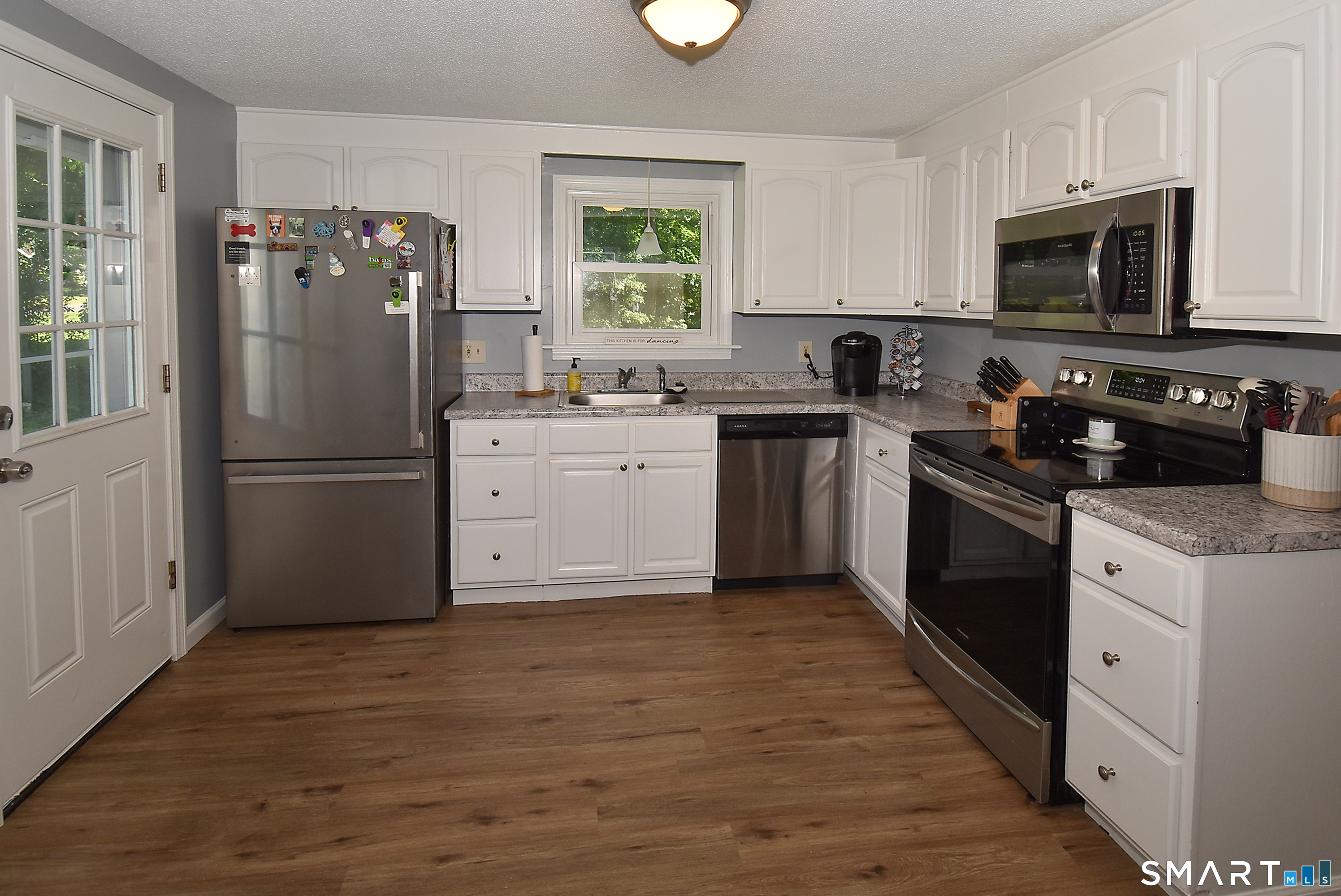 82 Rood Avenue Windsor CT 06095