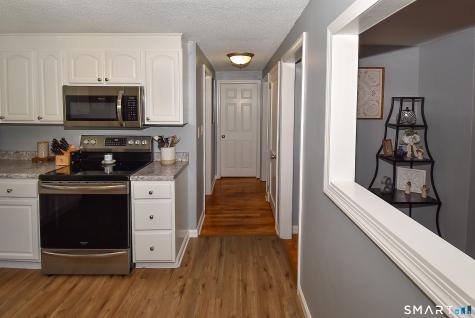 82 Rood Avenue Windsor CT 06095