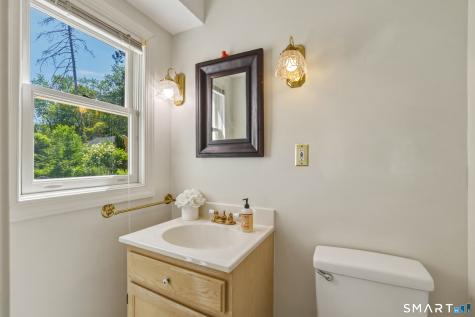 9 Bainbridge Road West Hartford CT 06119