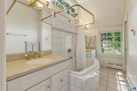 9 Bainbridge Road West Hartford CT 06119